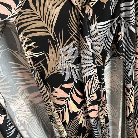 Fashion Nova palm print double slit dress - Picture 2 of 4